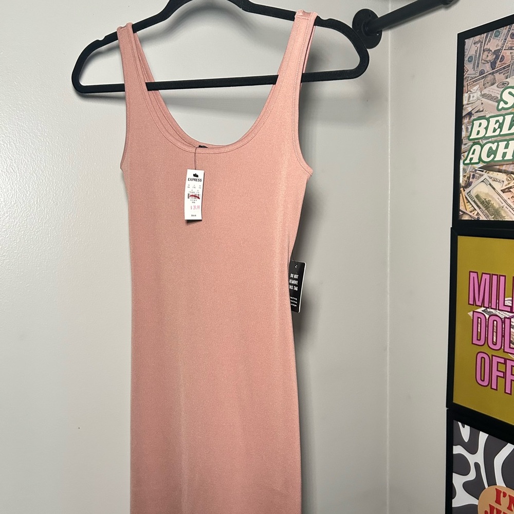 Elegant Pink Sleeveless Dress